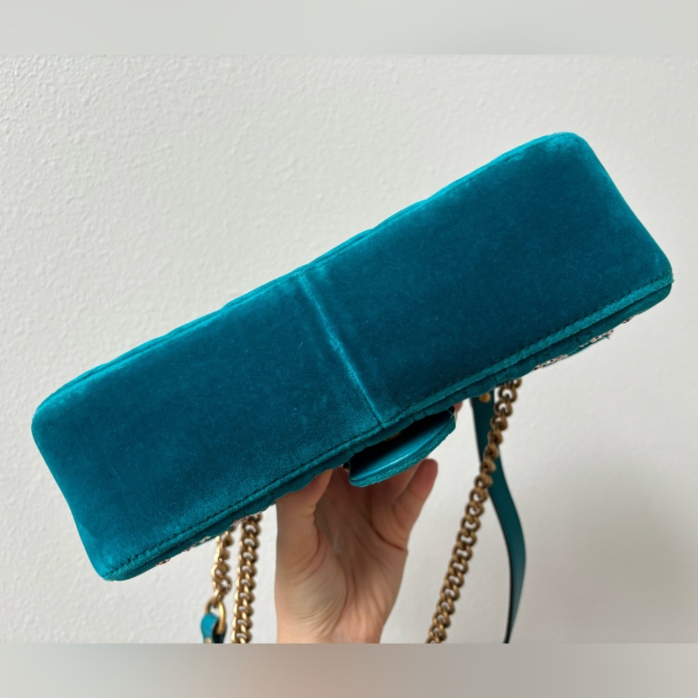 Gucci Velvet Matelasse Embroidered Small GG Marmont Shoulder Bag Pavone Cyan - Picture 7 of 15